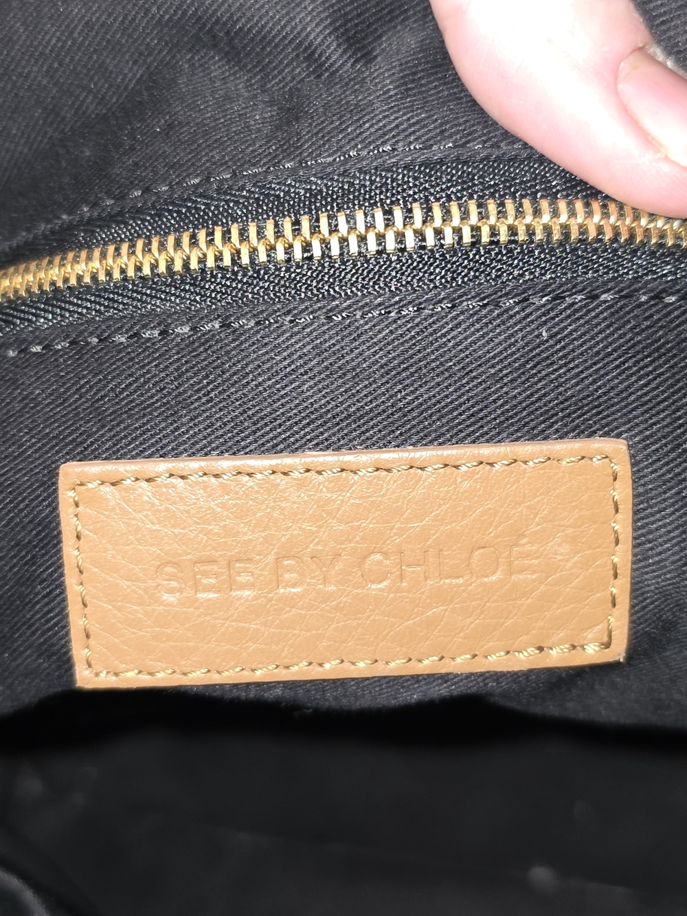 See By Chloe Luggage Tan Pebbled Leather Drawstring Tote. EUC - Picture 8 of 15